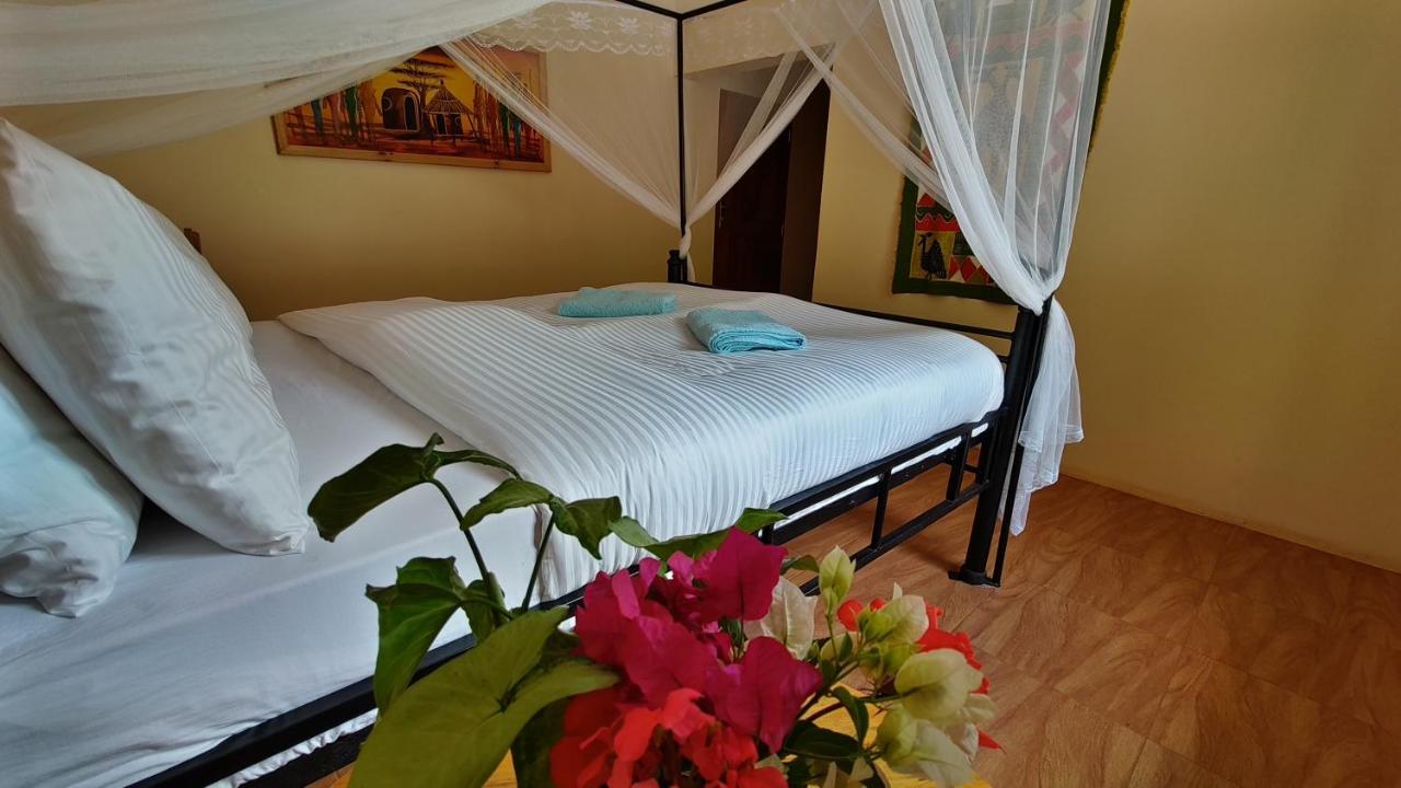 Tanzanice Farm Lodge Карату Екстериор снимка