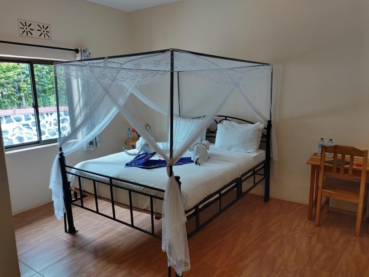 Tanzanice Farm Lodge Карату Екстериор снимка
