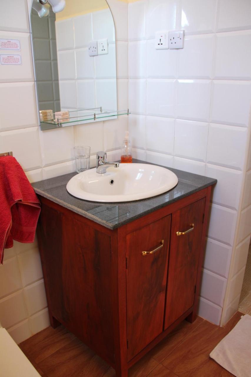 Tanzanice Farm Lodge Карату Екстериор снимка