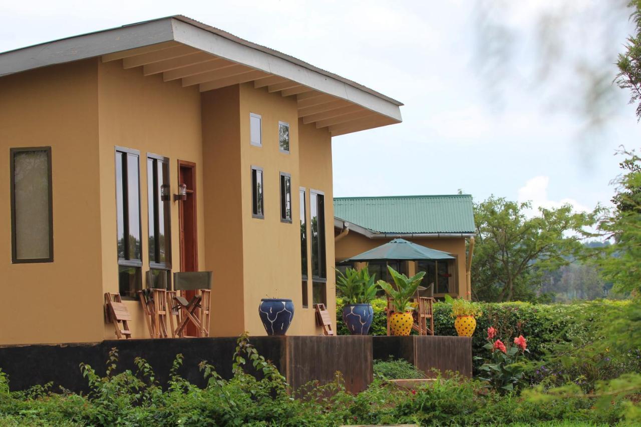 Tanzanice Farm Lodge Карату Екстериор снимка
